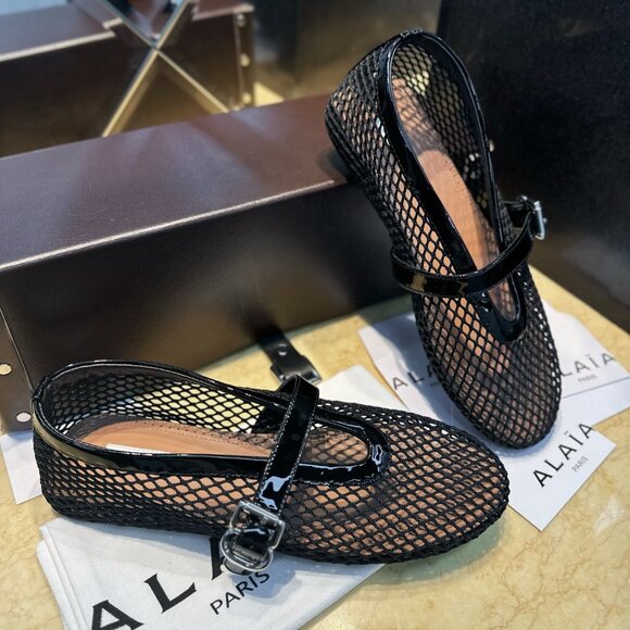Alaia Black Mesh Flats with Diamond Texture - Picture 4 of 6